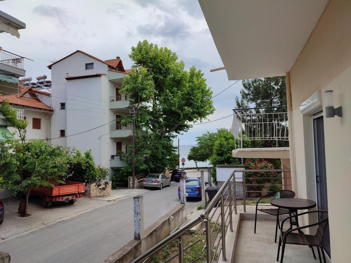 Nea Kallikrateia Estrella Rooms מראה חיצוני תמונה